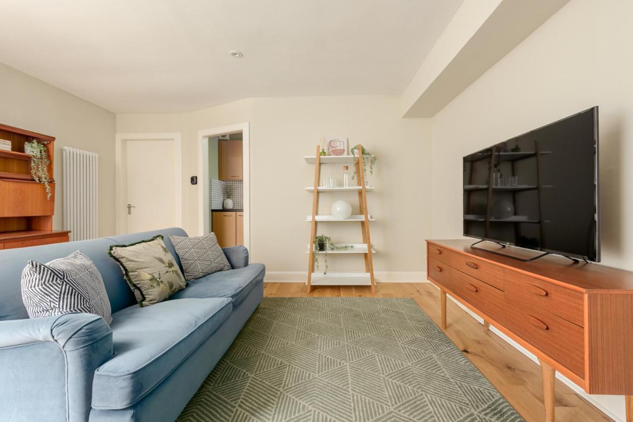 אדינבורו The Broughton St. Apartment מראה חיצוני תמונה
